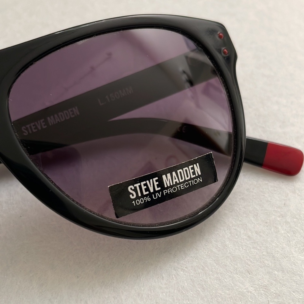 NEW Steve Madden Sunglasses - Picture 4 of 8